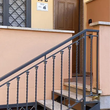 Little House Apartment Fiumicino Exterior photo